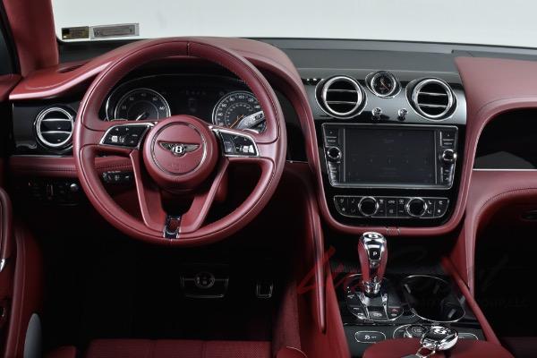 Used 2019 Bentley Bentayga V8 | Woodbury, NY