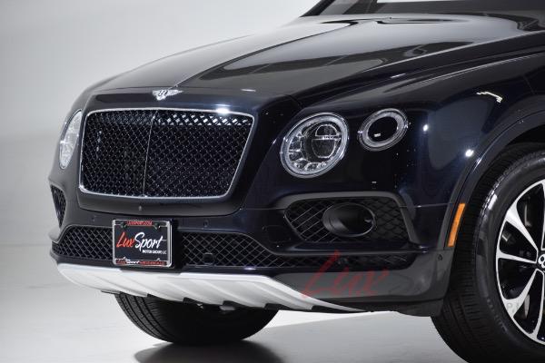 Used 2019 Bentley Bentayga V8 | Woodbury, NY