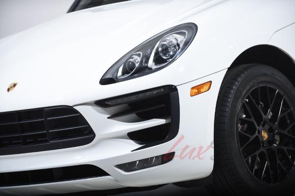 Used 2016 Porsche Macan S  | Woodbury, NY