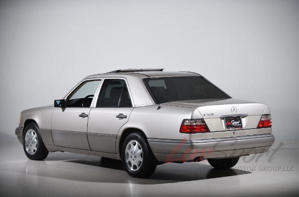 Used 1995 Mercedes-Benz E320 Sedan E 320 | Woodbury, NY