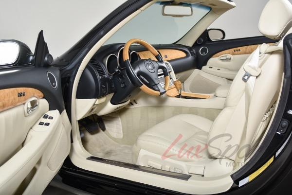 Used 2005 Lexus SC 430  | Woodbury, NY