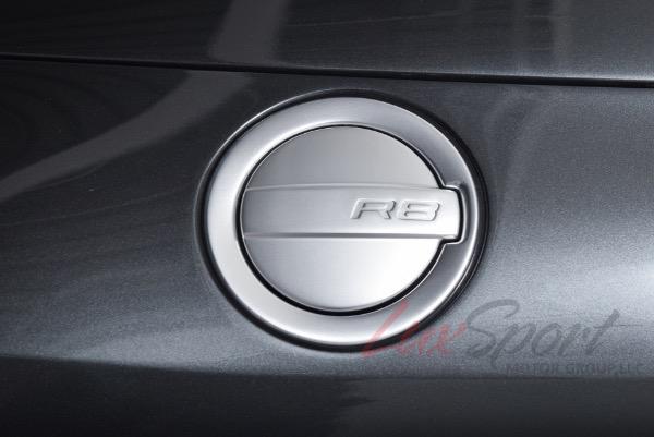 Used 2012 Audi R8 5.2 quattro Spyder | Plainview, NY
