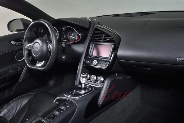 Used 2012 Audi R8 5.2 quattro Spyder | Plainview, NY