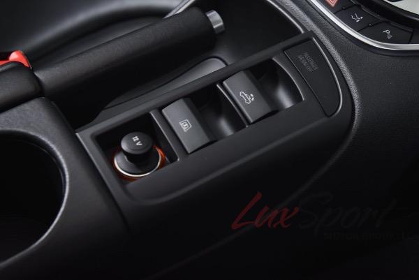 Used 2012 Audi R8 5.2 quattro Spyder | Plainview, NY