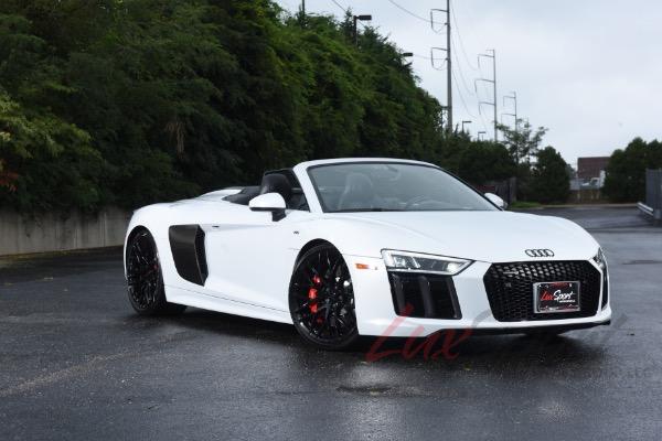 Used 2017 Audi R8 5.2 quattro V10 Spyder | Woodbury, NY