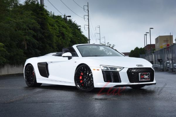 Used 2017 Audi R8 5.2 quattro V10 Spyder | Woodbury, NY