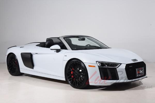 Used 2017 Audi R8 5.2 quattro V10 Spyder | Woodbury, NY