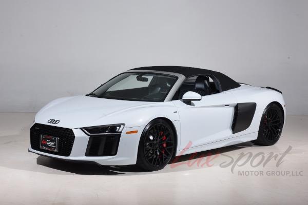 Used 2017 Audi R8 5.2 quattro V10 Spyder | Woodbury, NY