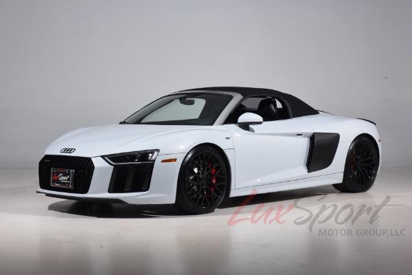 Used 2017 Audi R8 5.2 quattro V10 Spyder | Woodbury, NY