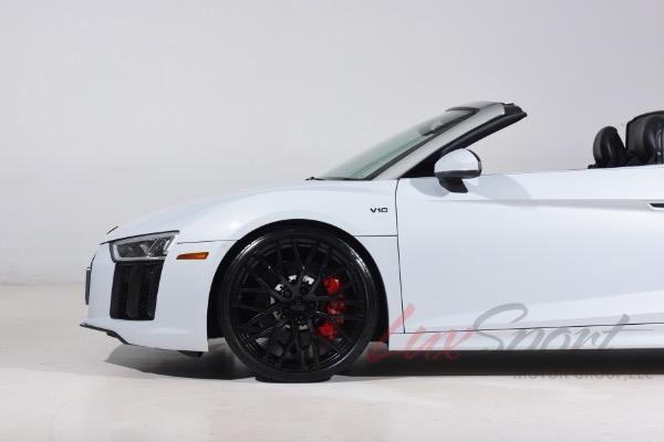 Used 2017 Audi R8 5.2 quattro V10 Spyder | Woodbury, NY