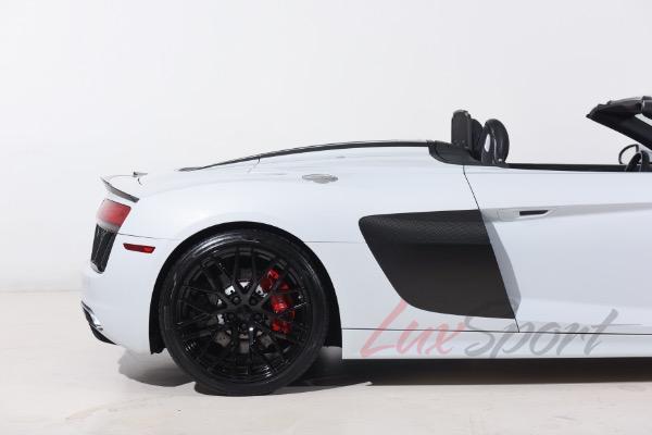 Used 2017 Audi R8 5.2 quattro V10 Spyder | Woodbury, NY