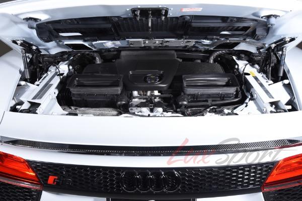 Used 2017 Audi R8 5.2 quattro V10 Spyder | Woodbury, NY
