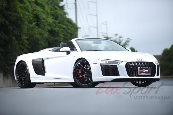 Used 2017 Audi R8 5.2 quattro V10 Spyder | Woodbury, NY