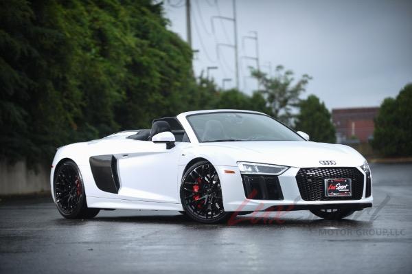 Used 2017 Audi R8 5.2 quattro V10 Spyder | Woodbury, NY