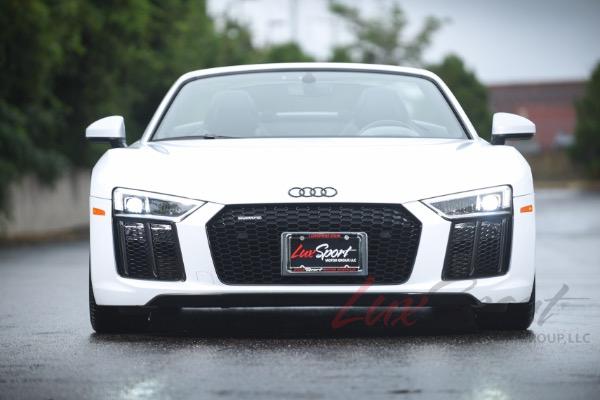 Used 2017 Audi R8 5.2 quattro V10 Spyder | Woodbury, NY