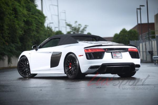 Used 2017 Audi R8 5.2 quattro V10 Spyder | Woodbury, NY