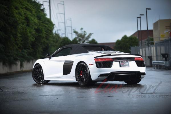 Used 2017 Audi R8 5.2 quattro V10 Spyder | Woodbury, NY