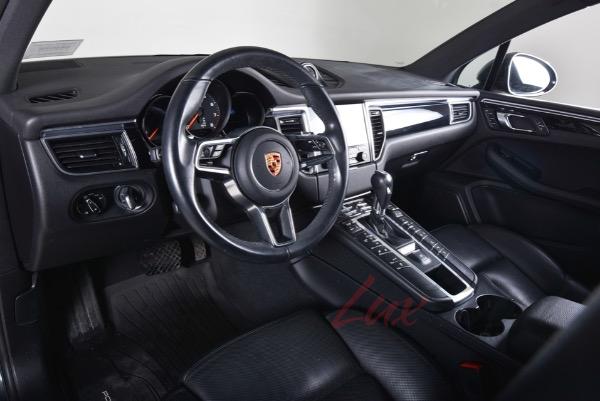 Used 2018 Porsche Macan  | Woodbury, NY