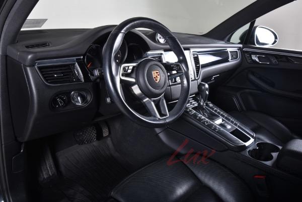 Used 2018 Porsche Macan  | Woodbury, NY