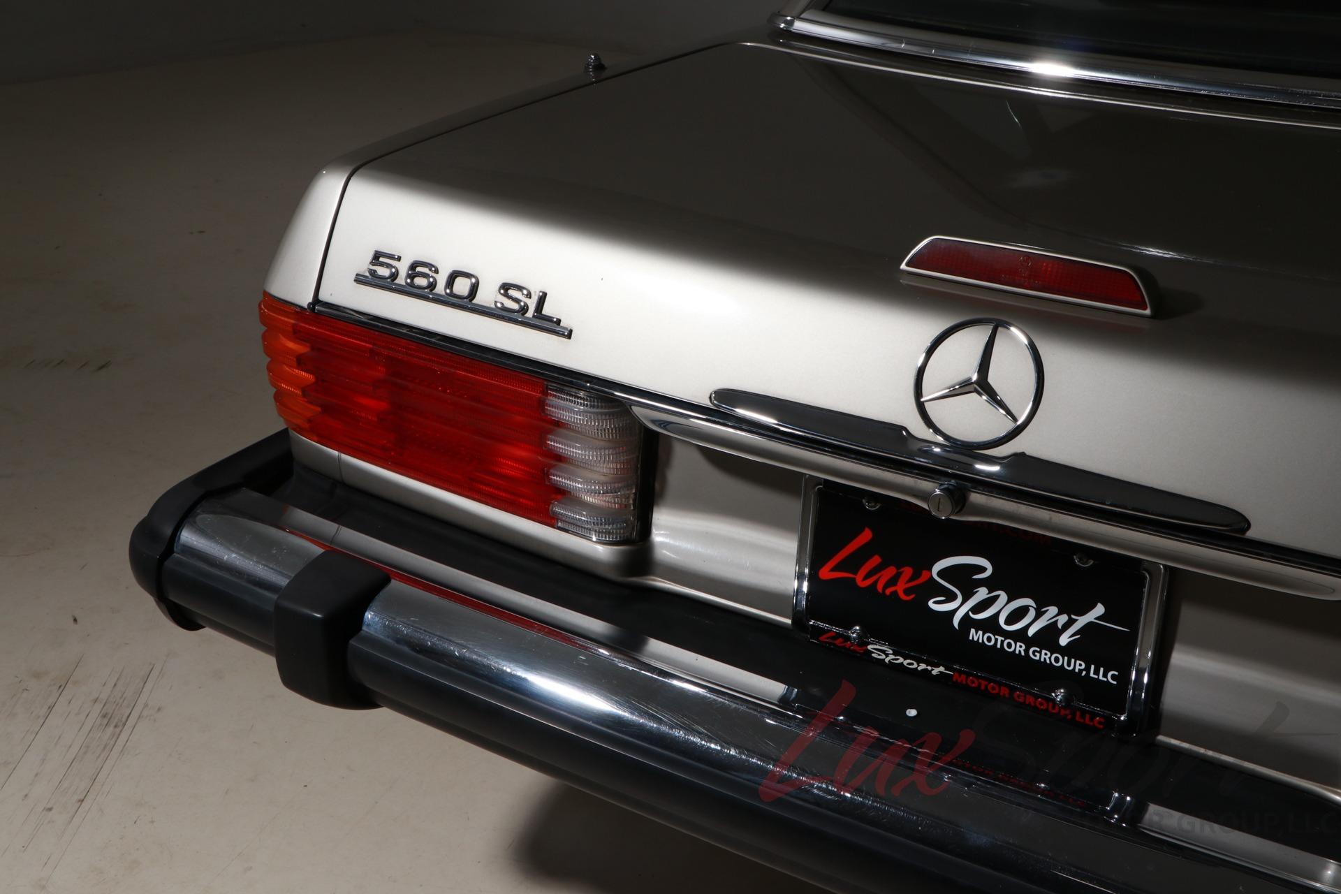 Used 1988 Mercedes-Benz 560-Class 560 SL | Syosset, NY
