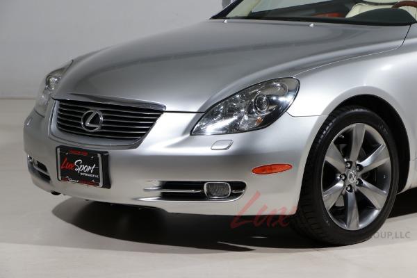 Used 2010 Lexus SC 430  | Woodbury, NY