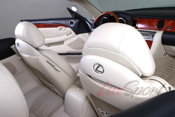 Used 2010 Lexus SC 430  | Woodbury, NY