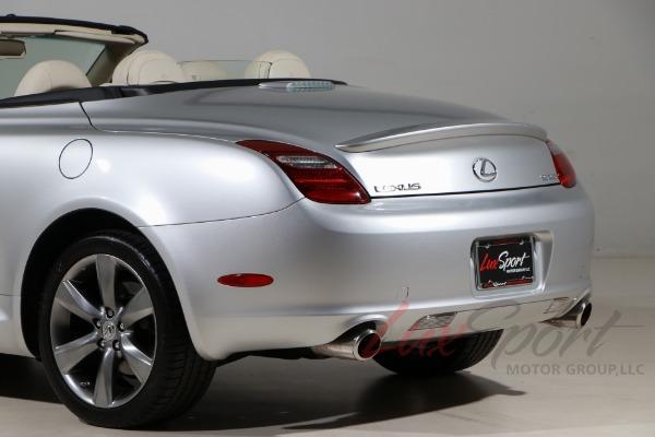 Used 2010 Lexus SC 430  | Woodbury, NY