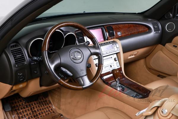 Used 2007 Lexus SC 430  | Woodbury, NY