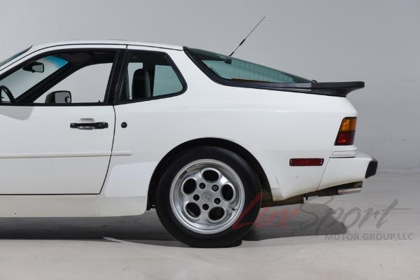 Used 1986 Porsche 944  | Woodbury, NY