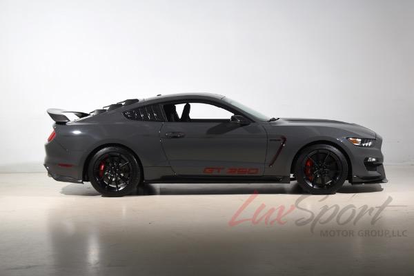 Used 2018 Ford Mustang Shelby GT350 | Woodbury, NY