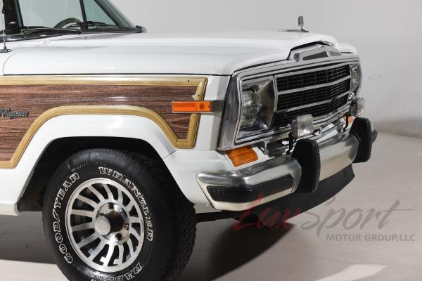 Used 1989 Jeep Grand Wagoneer  | Woodbury, NY