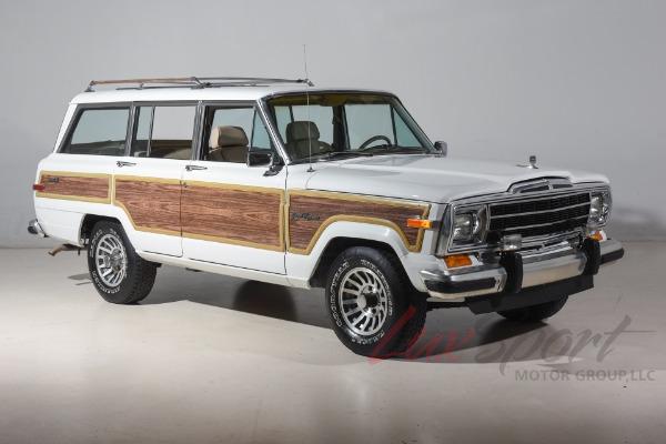 Used 1989 Jeep Grand Wagoneer  | Woodbury, NY