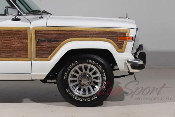 Used 1989 Jeep Grand Wagoneer  | Woodbury, NY