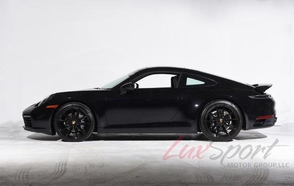 Used 2022 Porsche 911 Carrera 4 | Woodbury, NY