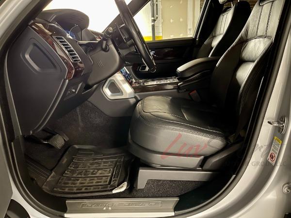 Used 2020 Land Rover Range Rover  | Plainview, NY