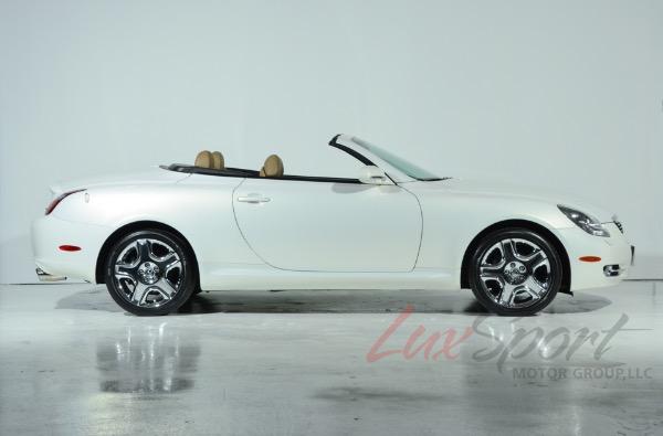 Used 2006 Lexus SC 430  | Plainview, NY