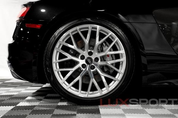 Used 2017 Audi R8 5.2 quattro V10 Spyder | Woodbury, NY