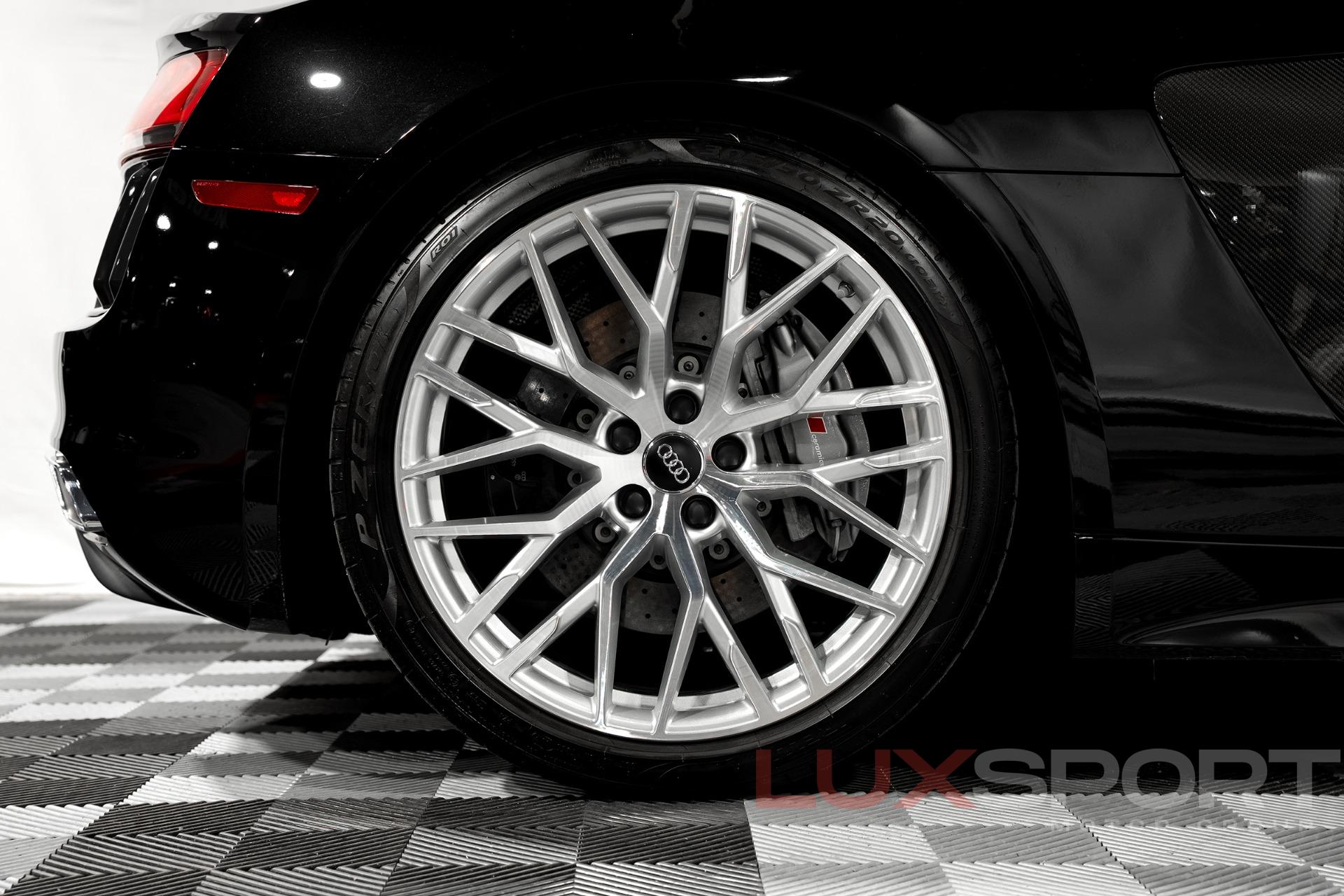 Used 2017 Audi R8 5.2 quattro V10 Spyder | Woodbury, NY