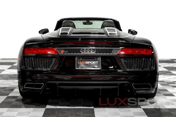 Used 2017 Audi R8 5.2 quattro V10 Spyder | Woodbury, NY