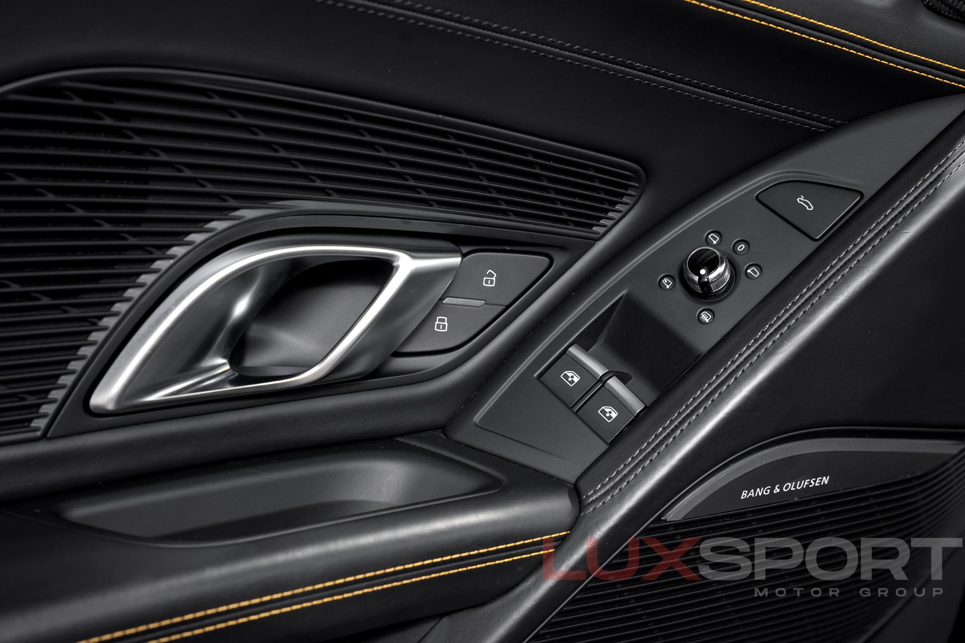 Used 2017 Audi R8 5.2 quattro V10 Spyder | Woodbury, NY