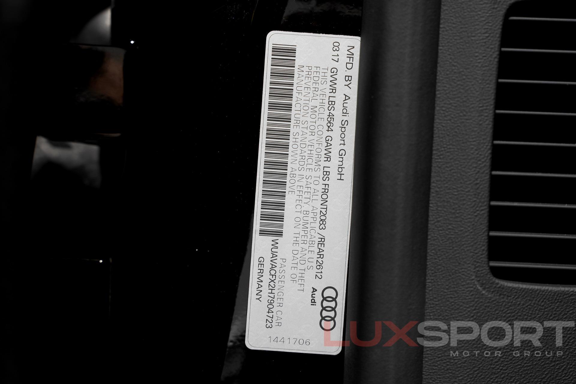 Used 2017 Audi R8 5.2 quattro V10 Spyder | Woodbury, NY
