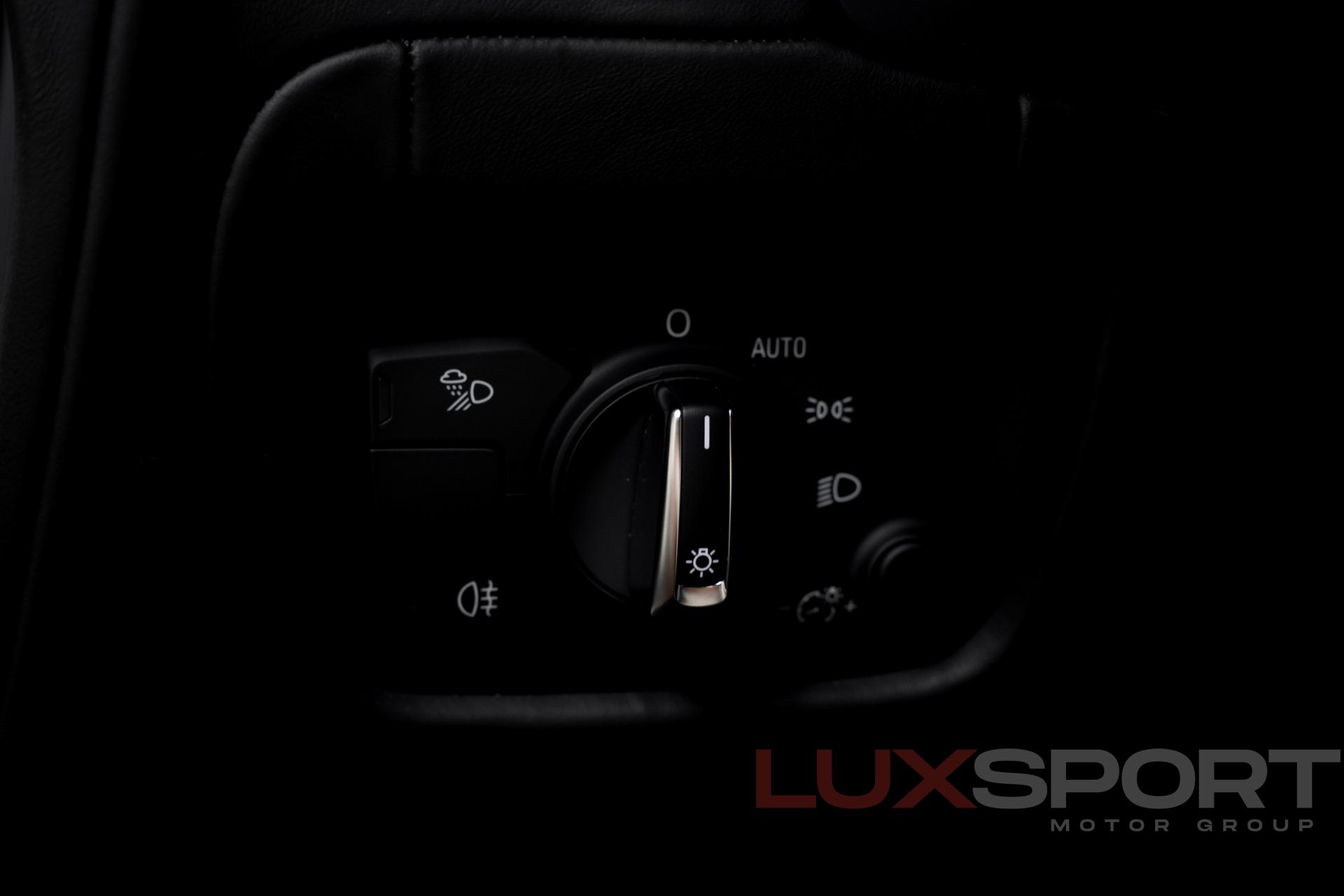 Used 2017 Audi R8 5.2 quattro V10 Spyder | Woodbury, NY