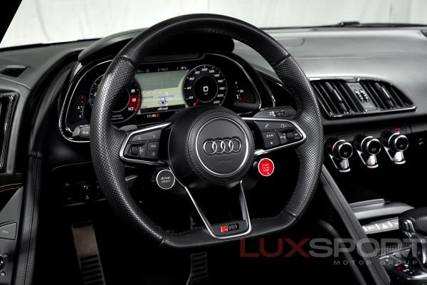 Used 2017 Audi R8 5.2 quattro V10 Spyder | Woodbury, NY