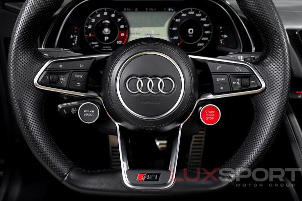 Used 2017 Audi R8 5.2 quattro V10 Spyder | Woodbury, NY