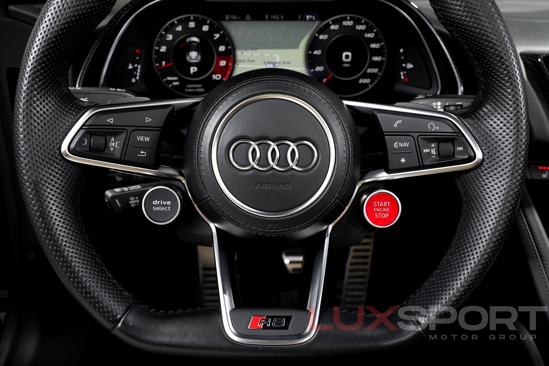 Used 2017 Audi R8 5.2 quattro V10 Spyder | Woodbury, NY