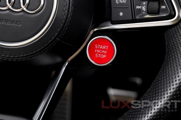 Used 2017 Audi R8 5.2 quattro V10 Spyder | Woodbury, NY