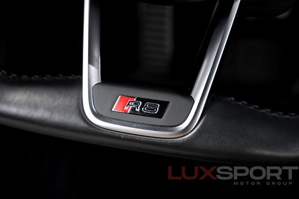 Used 2017 Audi R8 5.2 quattro V10 Spyder | Woodbury, NY