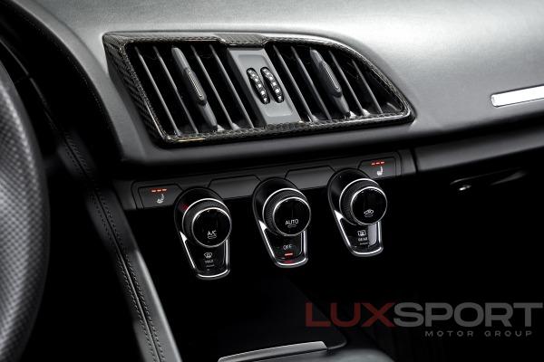 Used 2017 Audi R8 5.2 quattro V10 Spyder | Woodbury, NY