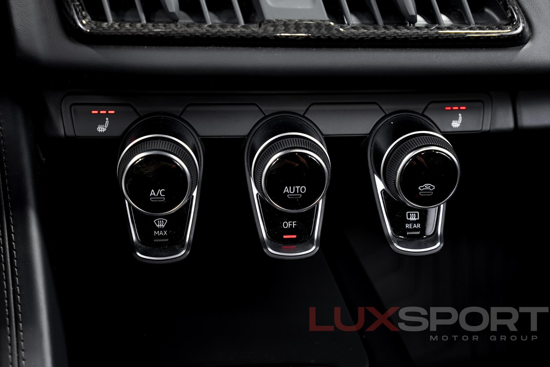 Used 2017 Audi R8 5.2 quattro V10 Spyder | Woodbury, NY