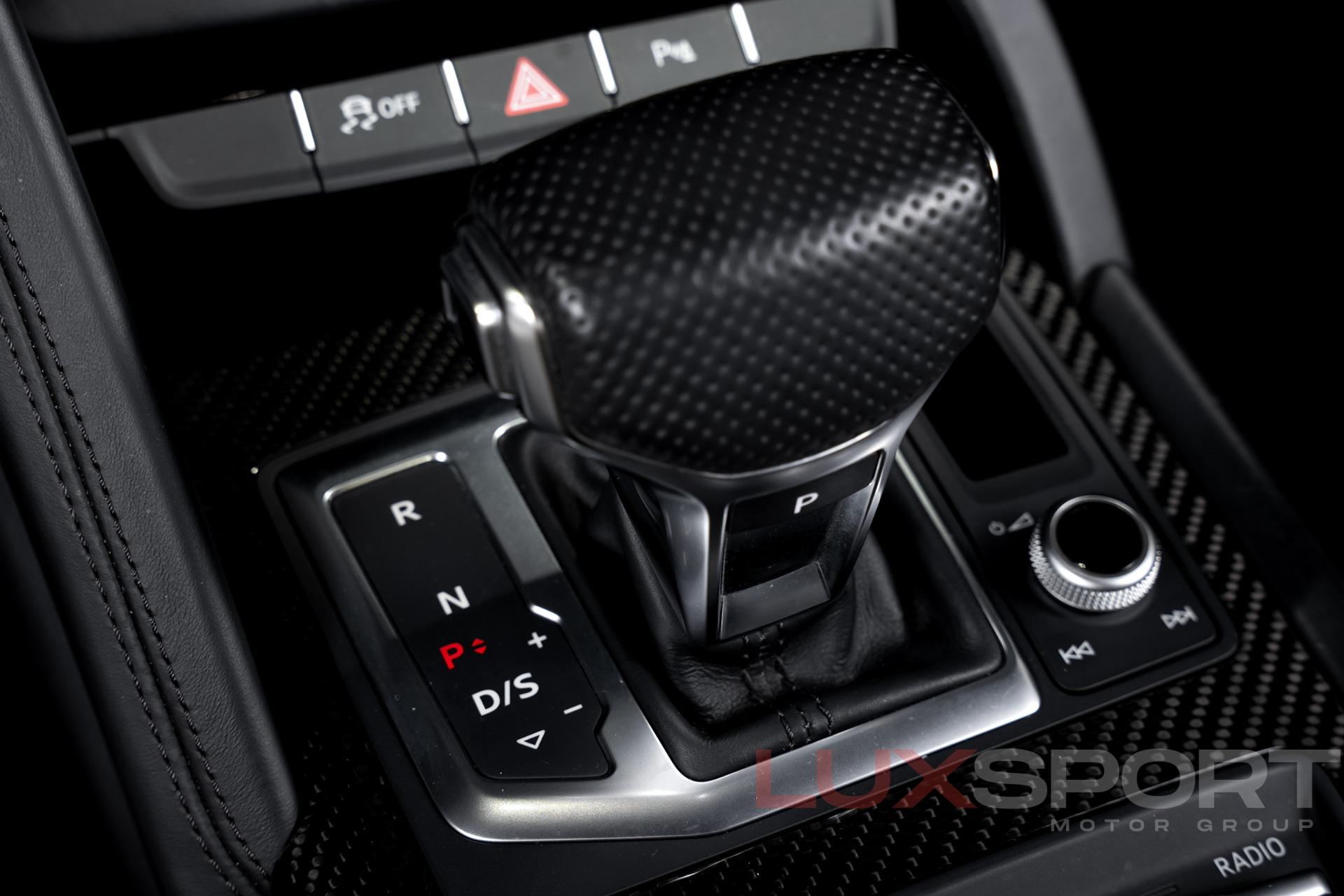 Used 2017 Audi R8 5.2 quattro V10 Spyder | Woodbury, NY